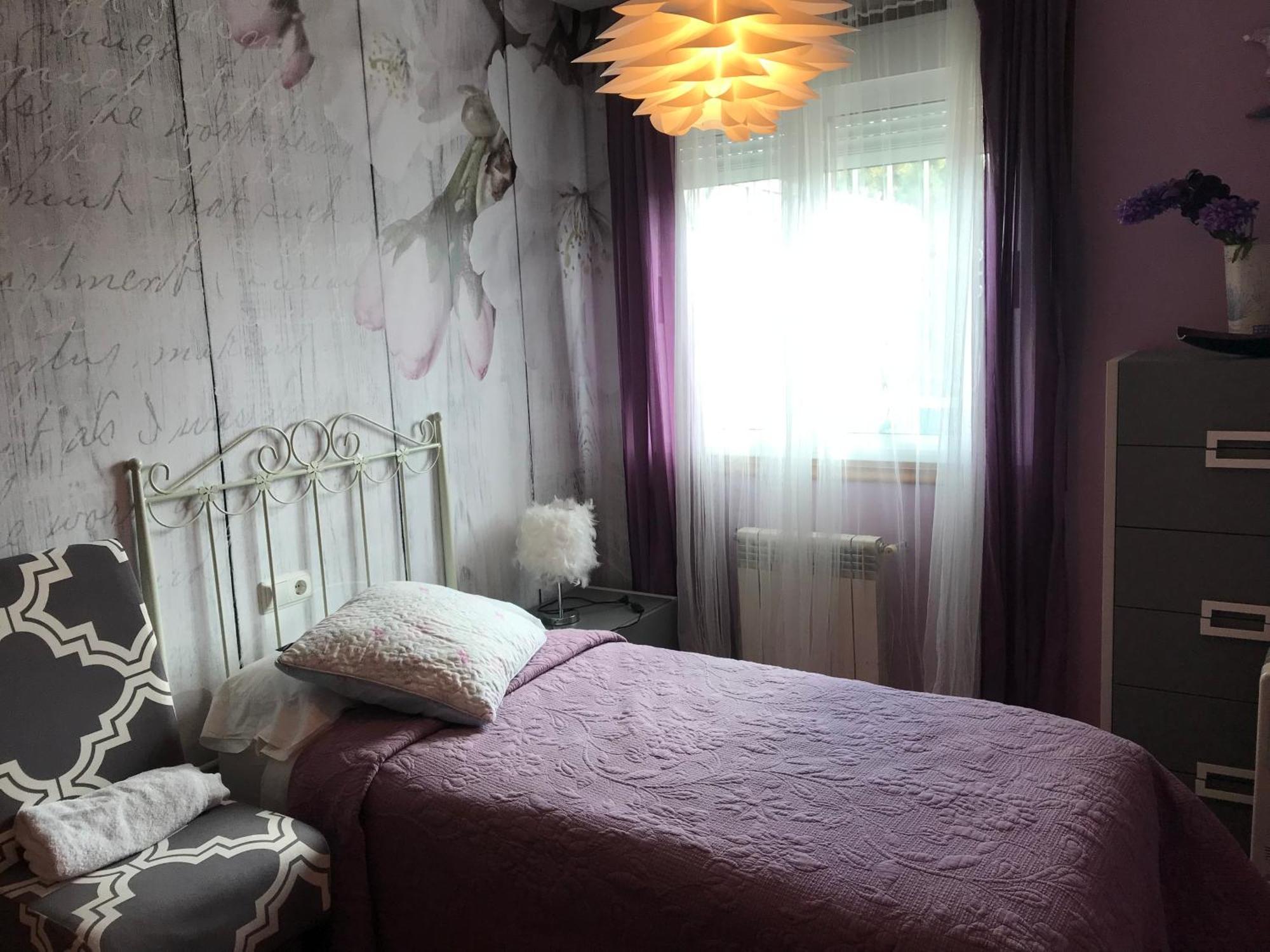Apartamento Con Amplia Terraza Cerca Del Hospital Clinico 圣地亚哥－德孔波斯特拉 外观 照片