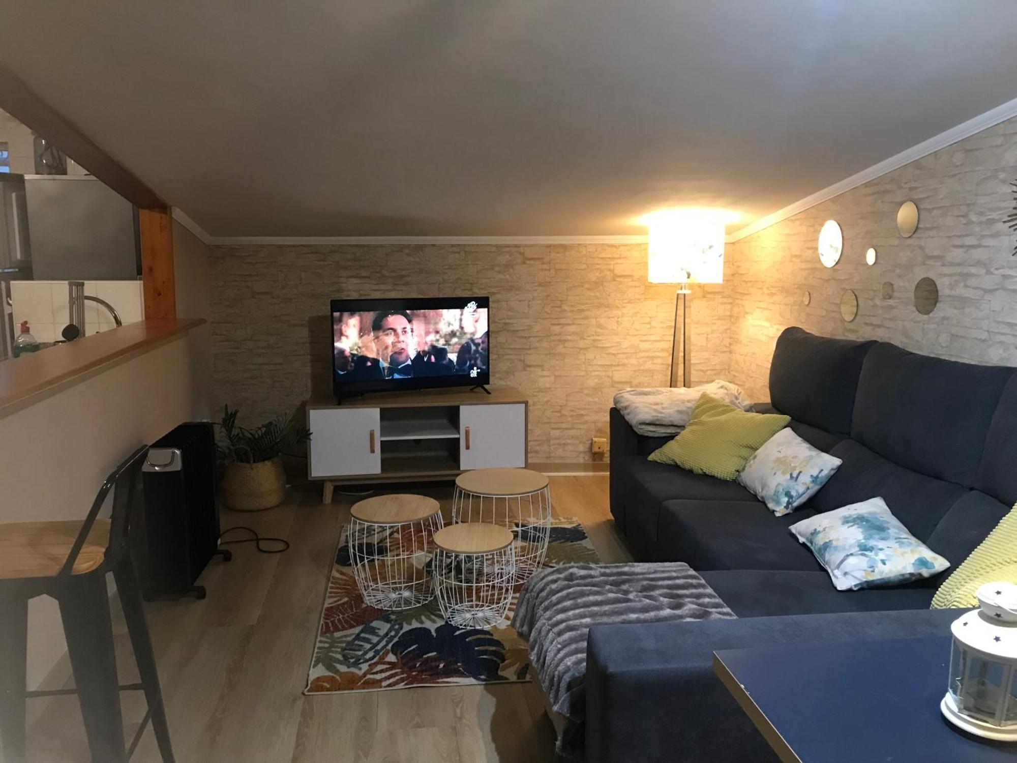Apartamento Con Amplia Terraza Cerca Del Hospital Clinico 圣地亚哥－德孔波斯特拉 外观 照片